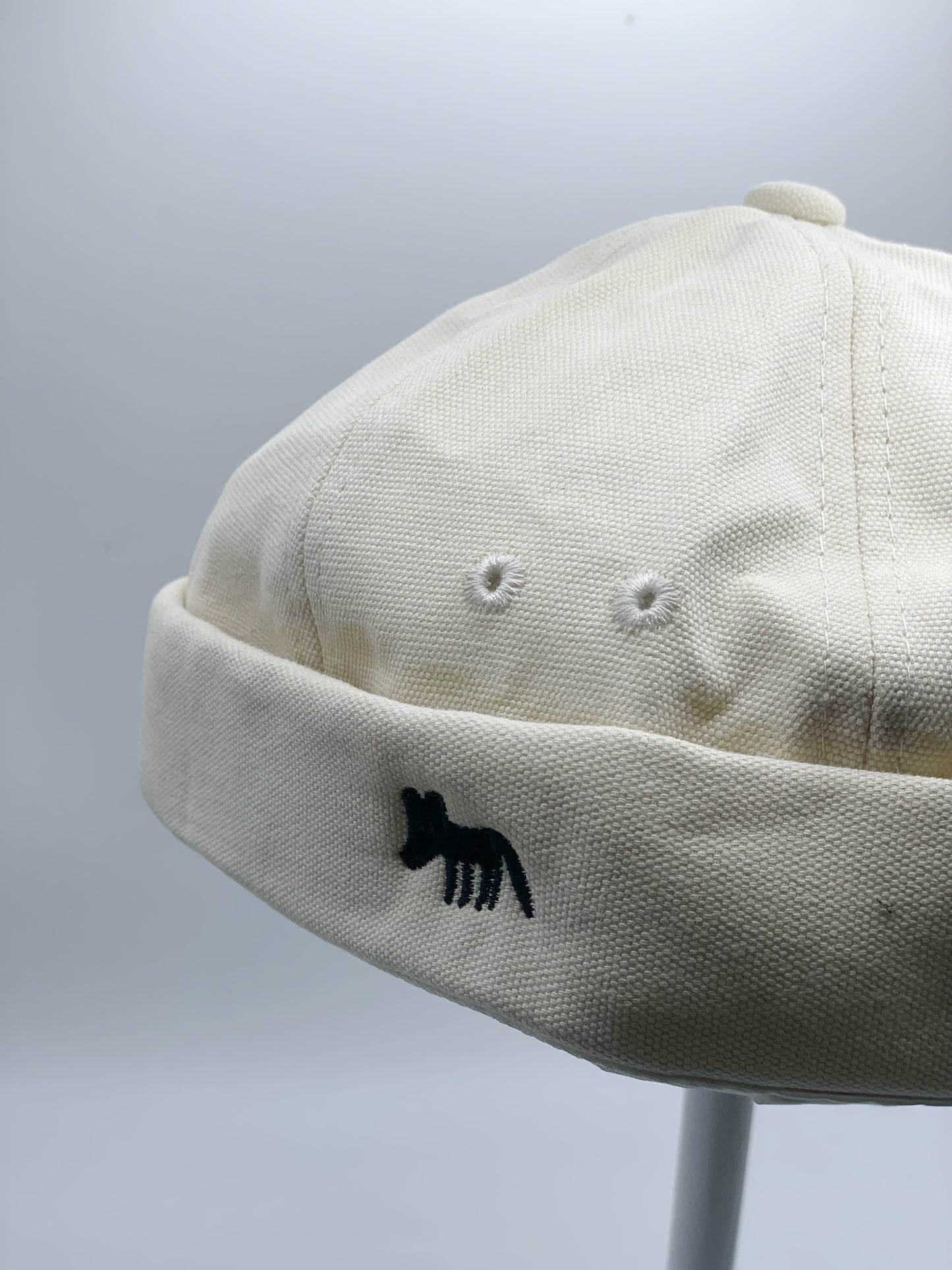 Stylish Fox Embroidered Sailor Hat - Unisex Summer Must-Have with Fashionable Flair Hat
