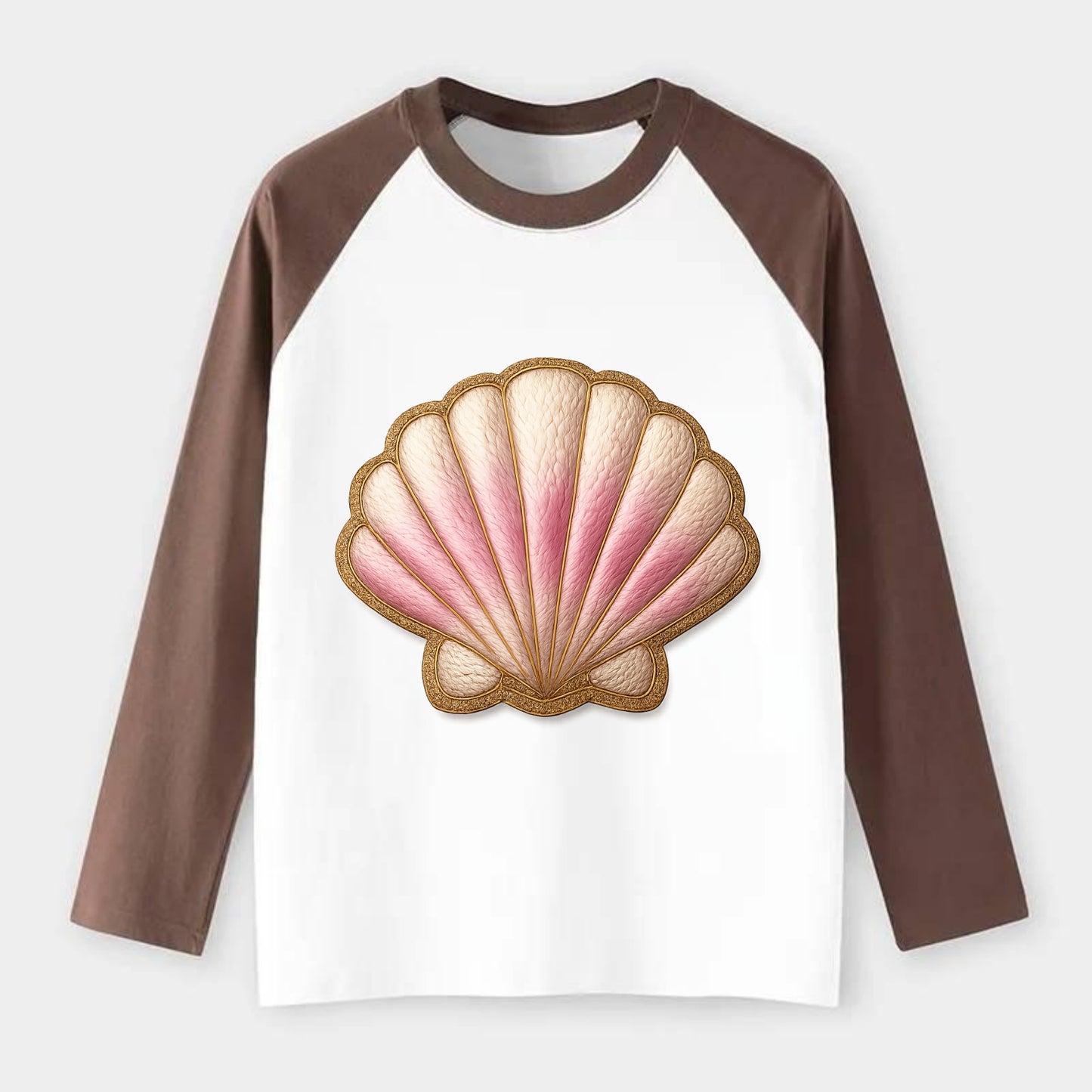 SEASHELL SCALLOP - scallop shell in cream and pink , beach - Raglan Long Sleeve T-Shirt - Coffee