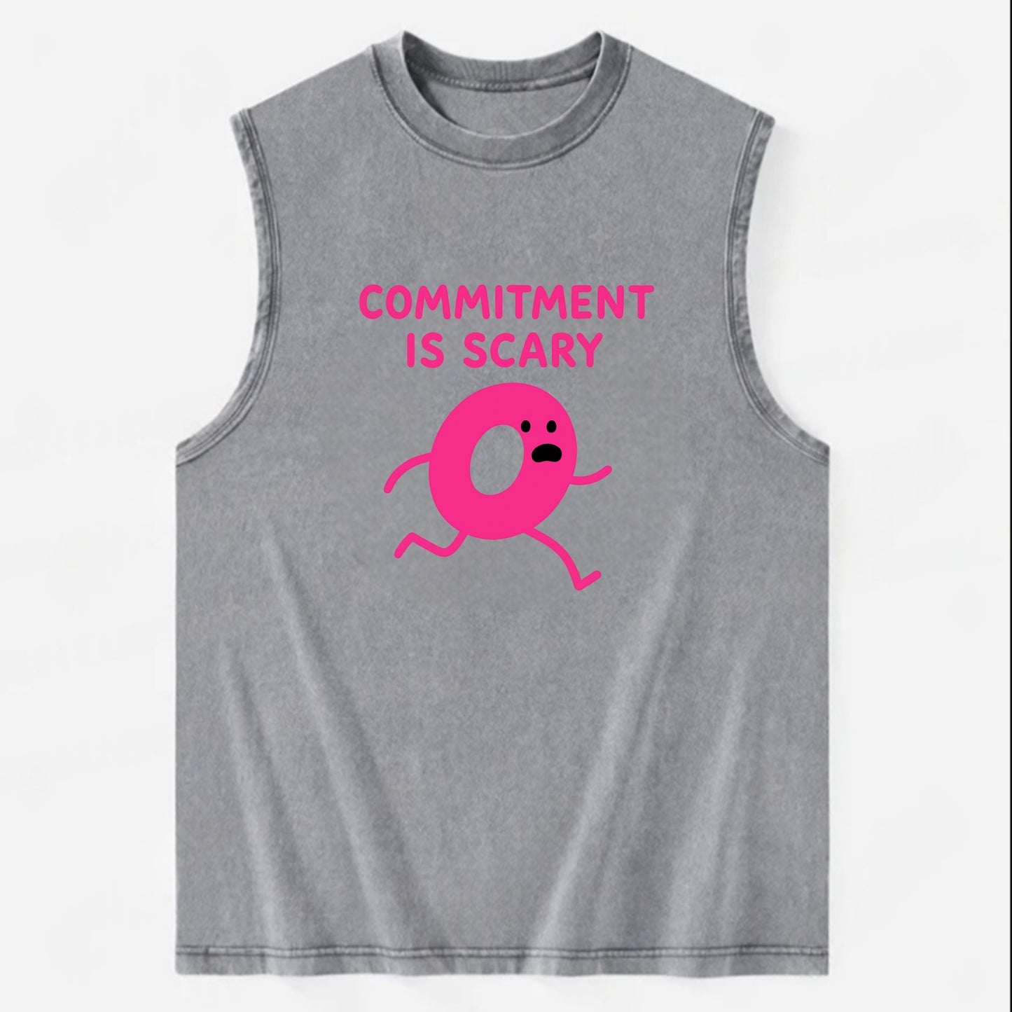 COMMITMENT IS SCARY | Terrified ring running away - Vintage Washed Tank - Grey