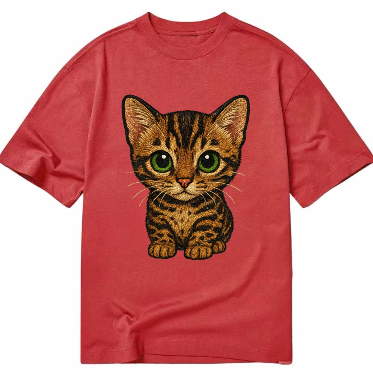Baby Bengal Kitten - spotted/marbled wild coat, green eyes, athletic build, - Classic T-shirt - Red