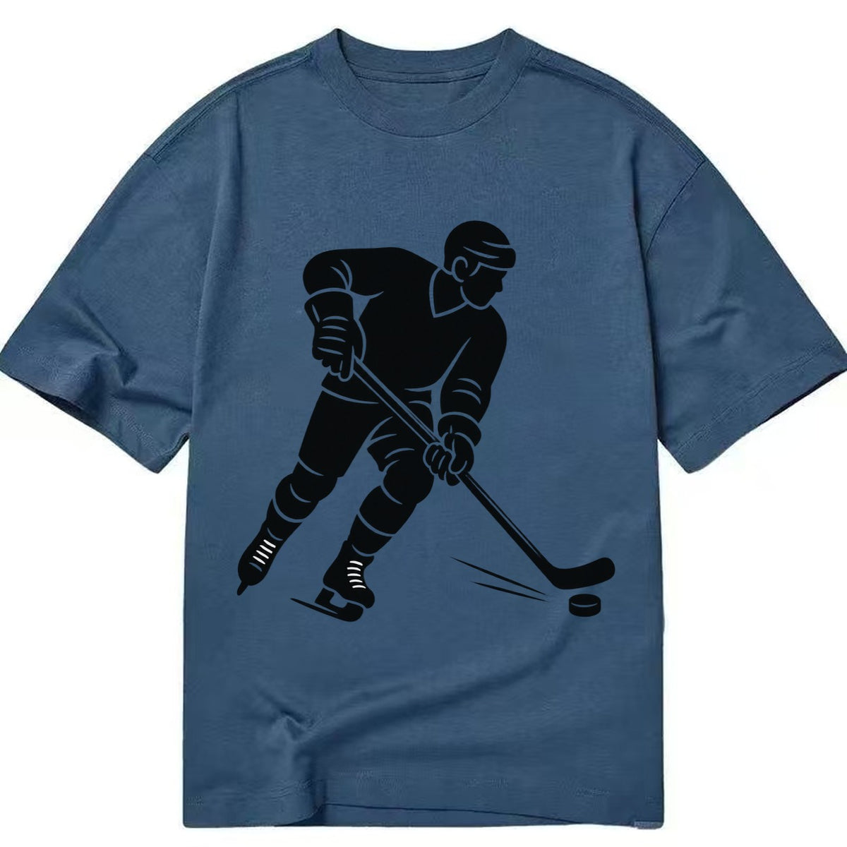 Ice hockey player shooting puck - Classic T-shirt – Twilight