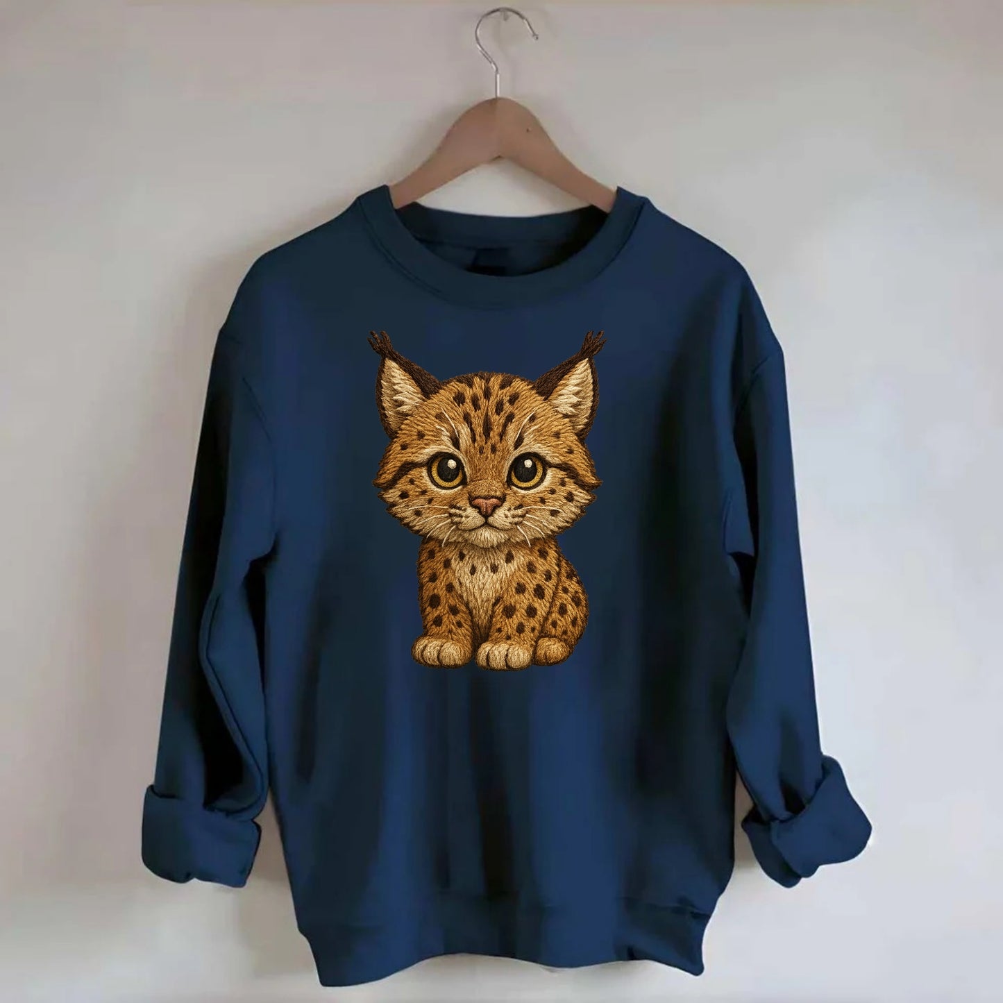 Baby Lynx Cub - tufted ears, spotted fur, golden eyes, front-facing, wild baby - Crewneck Sweatshirt - navy
