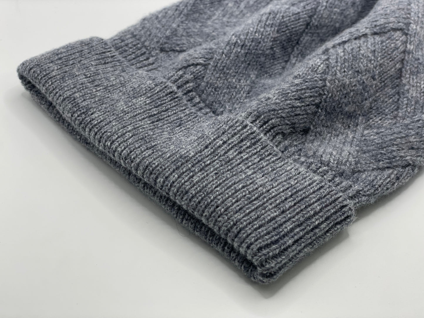 Gorro de invierno de cachemira Pandaize: elegante, de alta gama y tejido suave para el frío.