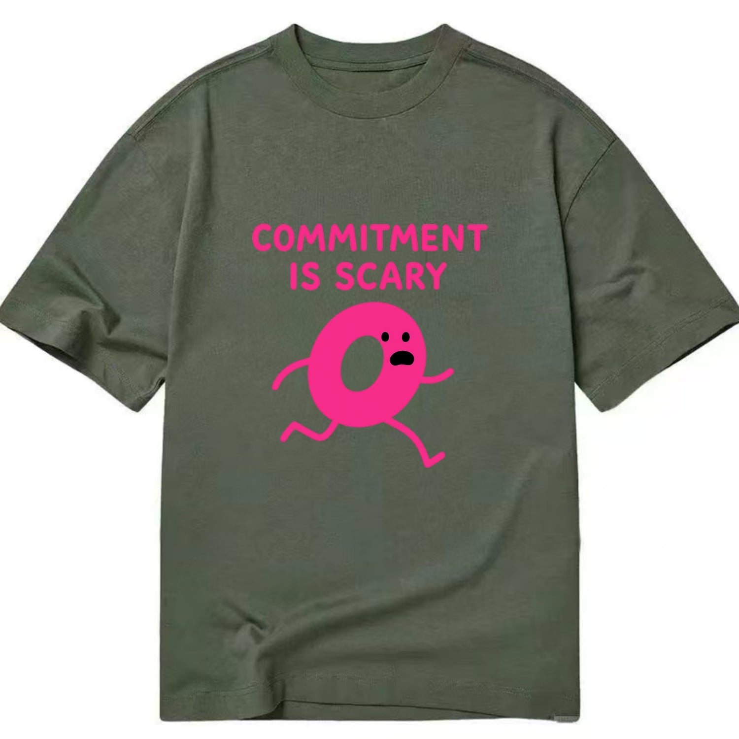 COMMITMENT IS SCARY | Terrified ring running away - Classic T-shirt - Army Green