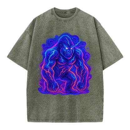 Mighty gorilla with electricity flowing through defined muscles, lightning bolt - Vintage T-shirt - Army Green