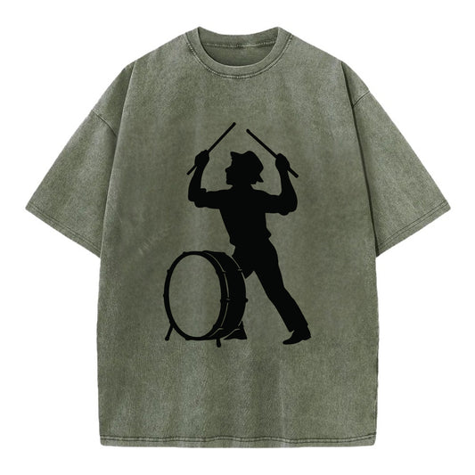 Drummer with drumsticks raised high - Vintage T-shirt - Army Green