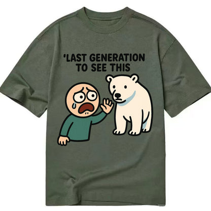 Person waving goodbye to polar bear - "Last generation to see this" - extinction - Classic T-shirt - Army Green