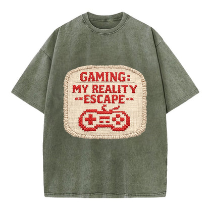 GAMING: MY REALITY ESCAPE - red game escape - red - gaming reality escape - Vintage T-shirt - Army Green