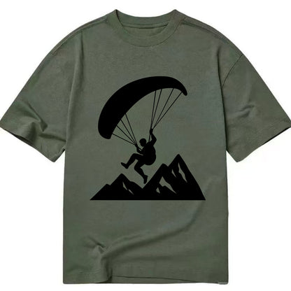 Paraglider soaring over mountain peaks - Classic T-shirt - Army Green