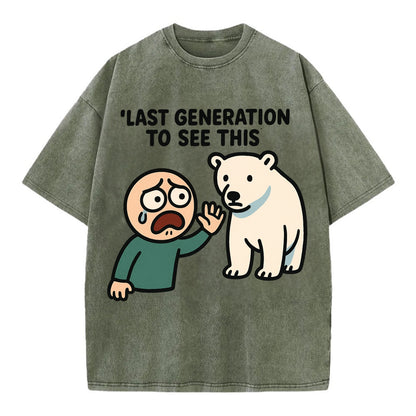 Person waving goodbye to polar bear - "Last generation to see this" - extinction - Vintage T-shirt - Army Green