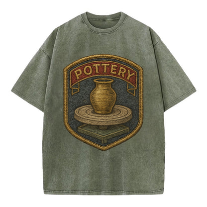 Pottery wheel with clay vessel - ceramicist symbol - Vintage T-shirt - Army Green