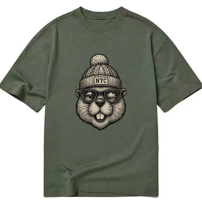 New York Beaver wearing NYC beanie with pom pom and wayfarer sunglasses - Classic T-shirt - Army Green
