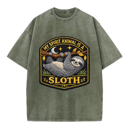 MY SPIRIT ANIMAL IS A SLOTH - lazy sloth in gray , slow life - Vintage T-shirt - Army Green