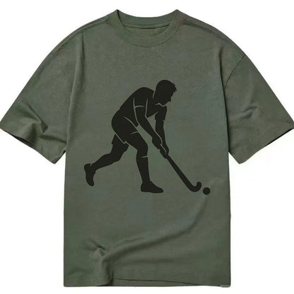 Field hockey player striking the ball - Classic T-shirt - Army Green