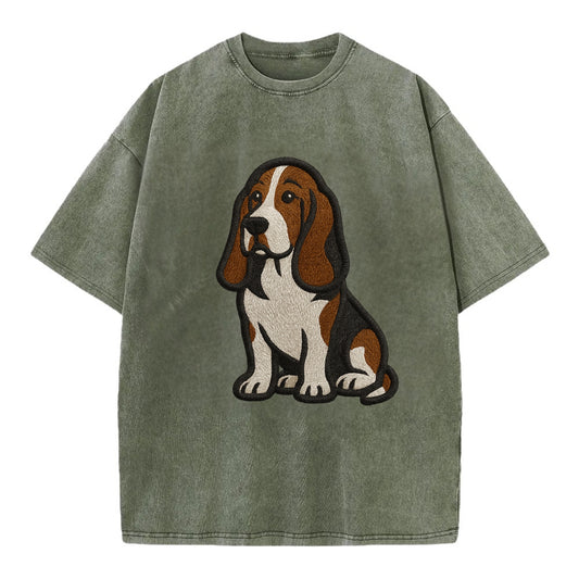 Basset Hound - Tri-color embroidered sit Vintage T-shirt - Army Green