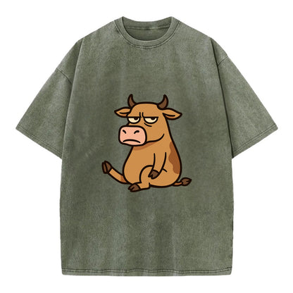 The Cow Judging Silently - Vintage T-shirt - Army Green