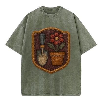 Garden trowel with flower pot - gardener badge - Vintage T-shirt - Army Green