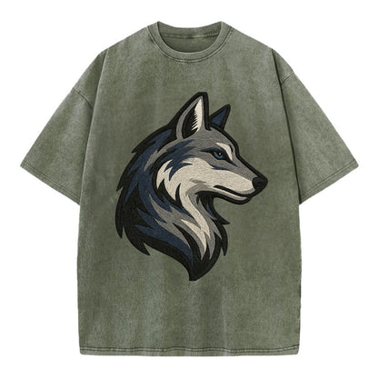 Lone Wolf Wanderer  - Vintage T-shirt - Army Green