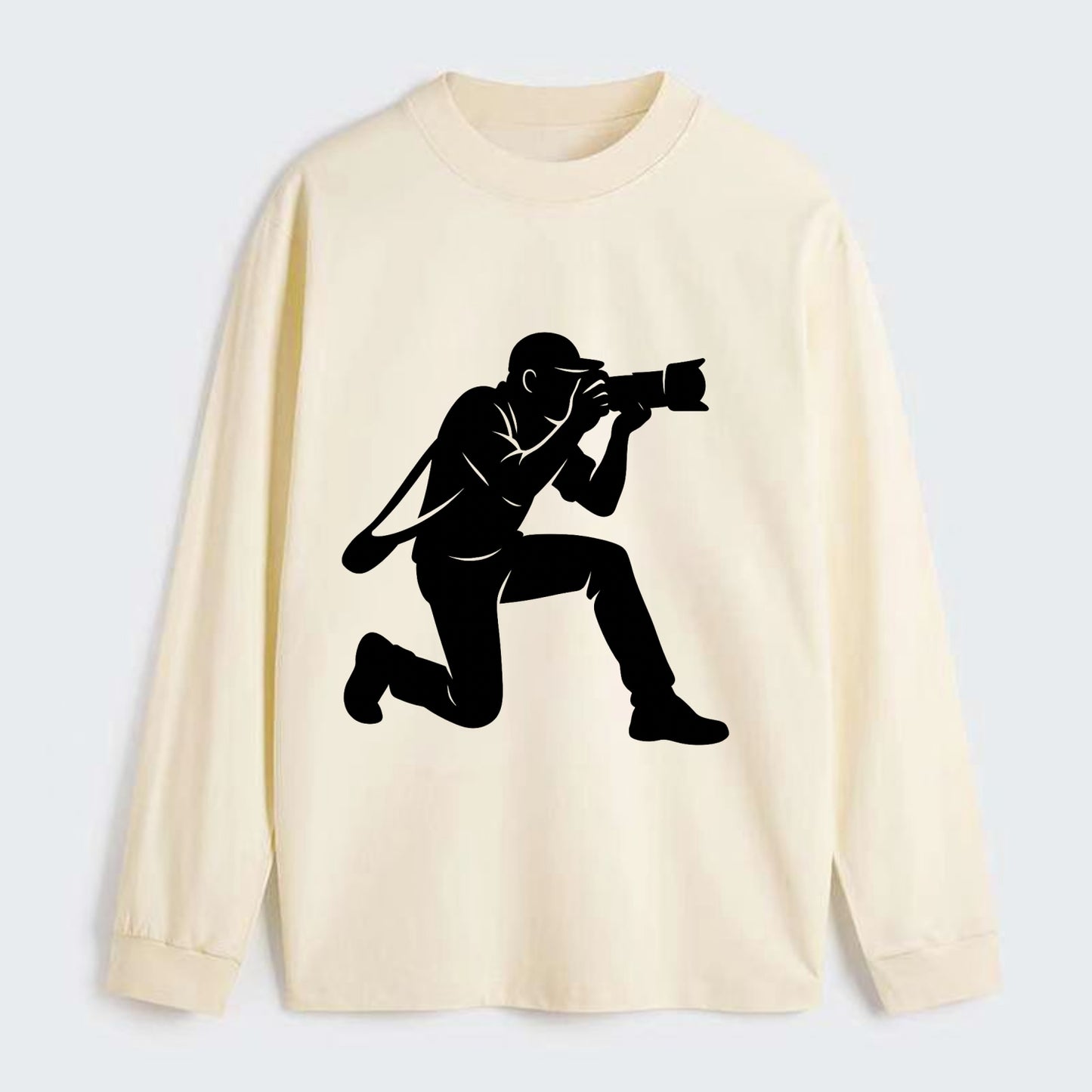 Photographer capturing perfect shot - Classic Long Sleeve Shirt - Beige