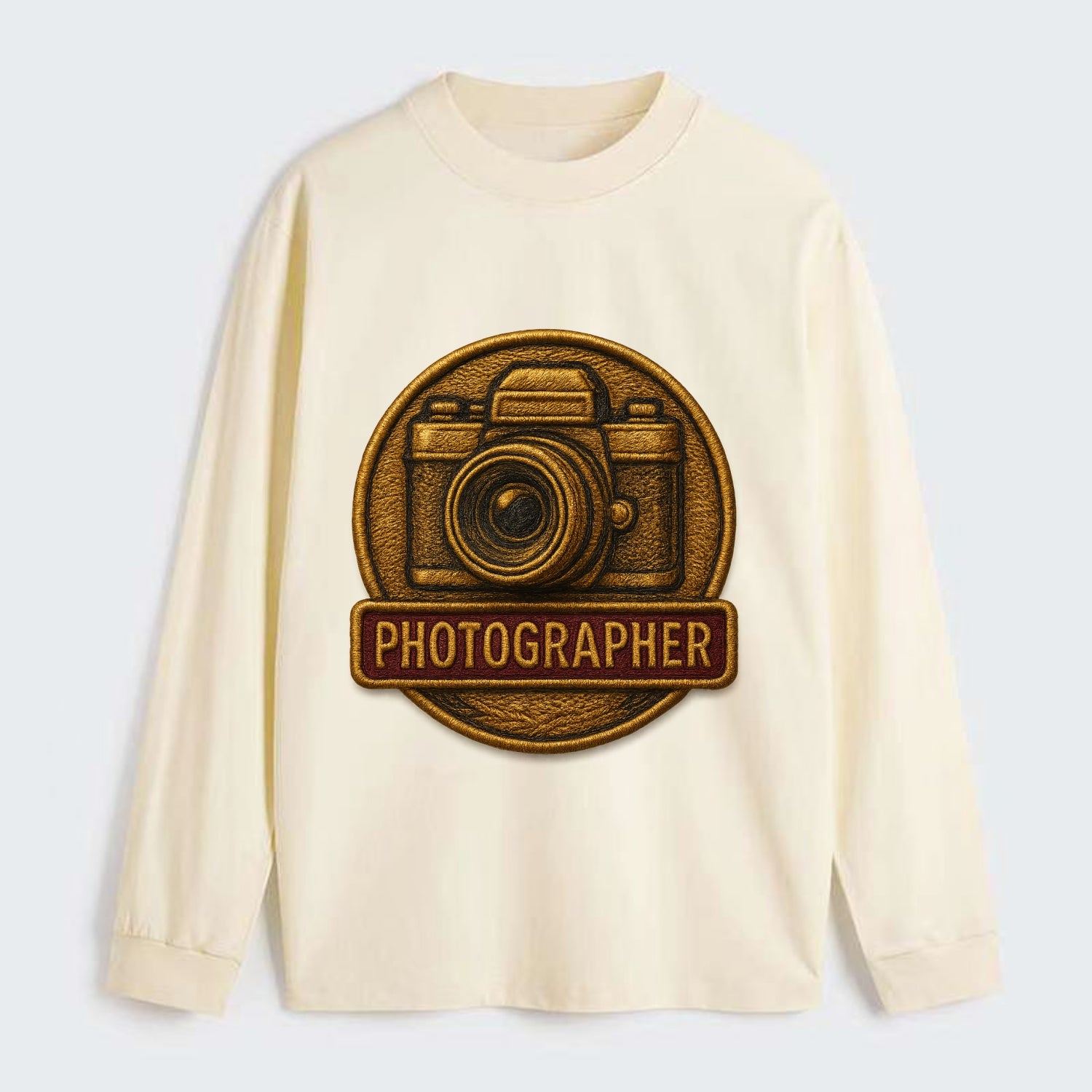 Camera with vintage lens - photographer badge - Classic Long Sleeve Shirt - Beige
