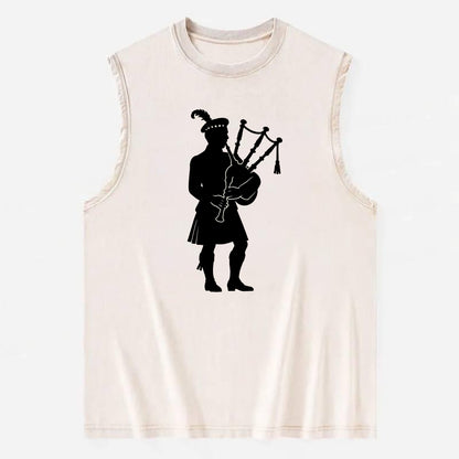 Bagpiper in traditional stance - Vintage Washed Tank - Beige