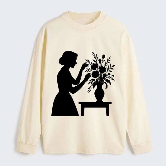 Florist arranging dramatic bouquet - Classic Long Sleeve Shirt - Beige