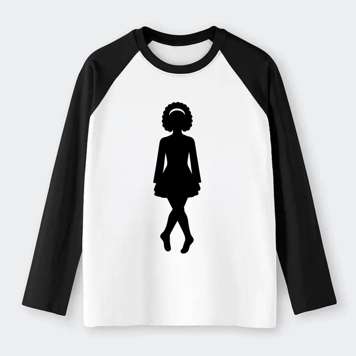 Irish step dancer traditional pose - Raglan Long Sleeve T-Shirt - Black