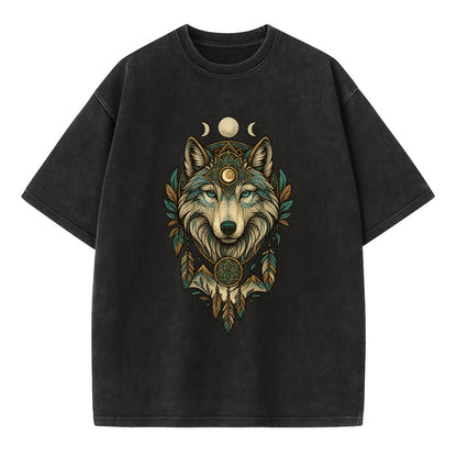 Pearl Wolf Shimmer  - Vintage T-shirt - Black