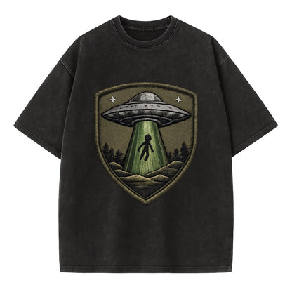 UFO ALIEN - flying saucer with beam in silver and green , extraterrestrial - Vintage T-shirt - Black
