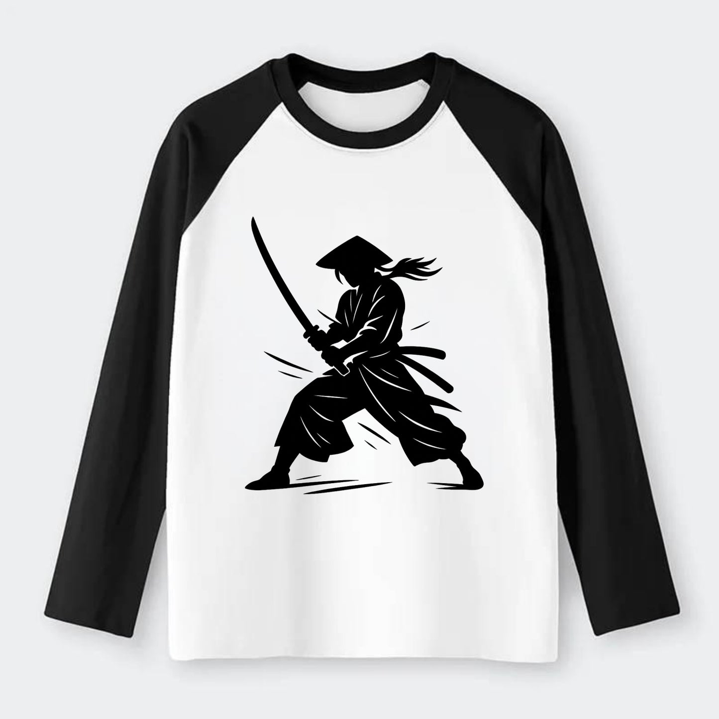 Samurai in battle-ready stance - Raglan Long Sleeve T-Shirt - Black