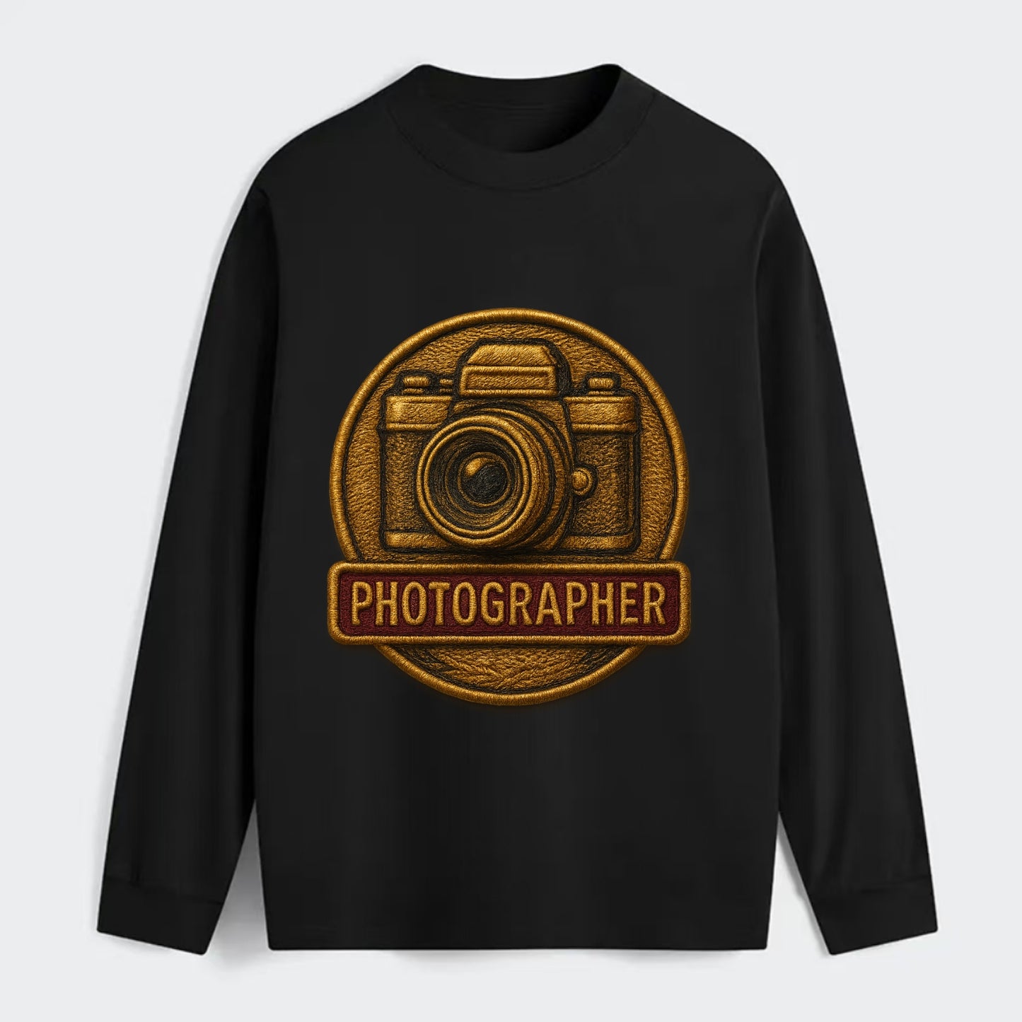 Camera with vintage lens - photographer badge - Classic Long Sleeve Shirt - Black
