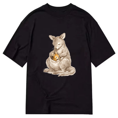 MOTHER'S POUCH | Kangaroo maternal embrace | Joey safe inside | Protective love | - Classic T-shirt - Black
