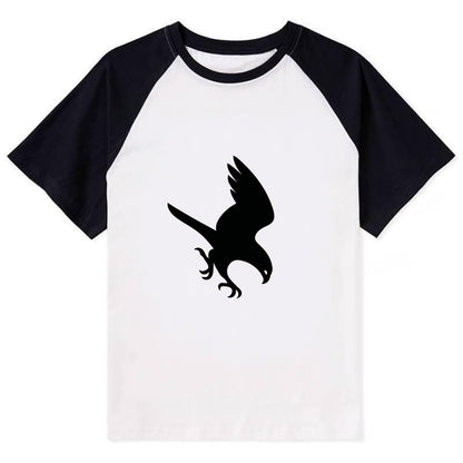 Hawk diving for prey - Contrast Raglan T-shirt - Black