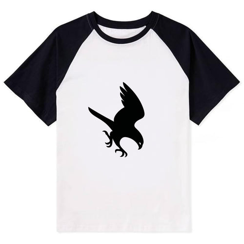 Hawk diving for prey - Contrast Raglan T-shirt