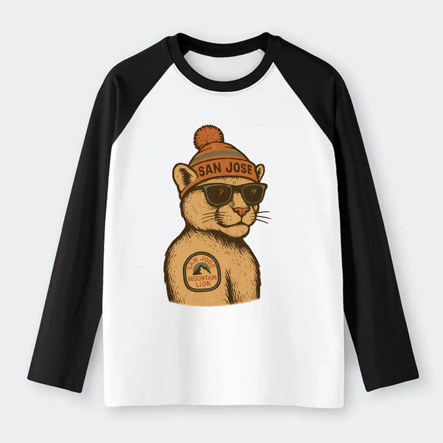 San Jose Mountain Lion wearing San Jose beanie with pom pom and - Raglan Long Sleeve T-Shirt - Black