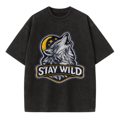 STAY WILD - wolf with text in gray , free spirit - Vintage T-shirt - Black