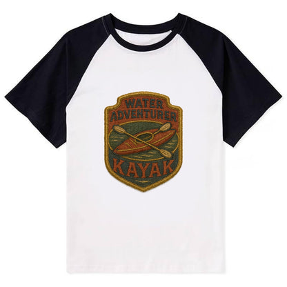 Kayak with paddle - water adventurer - Contrast Raglan T-shirt - Black