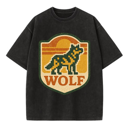 Digital Pixel Wolf  - Vintage T-shirt - Black
