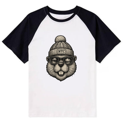 New York Beaver wearing NYC beanie with pom pom and wayfarer sunglasses - Contrast Raglan T-shirt - Black