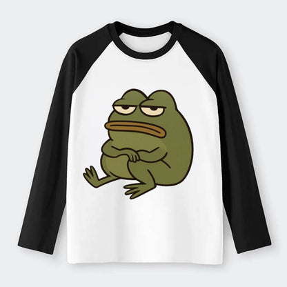The Frog Judges Silently - Raglan Long Sleeve T-Shirt - Black