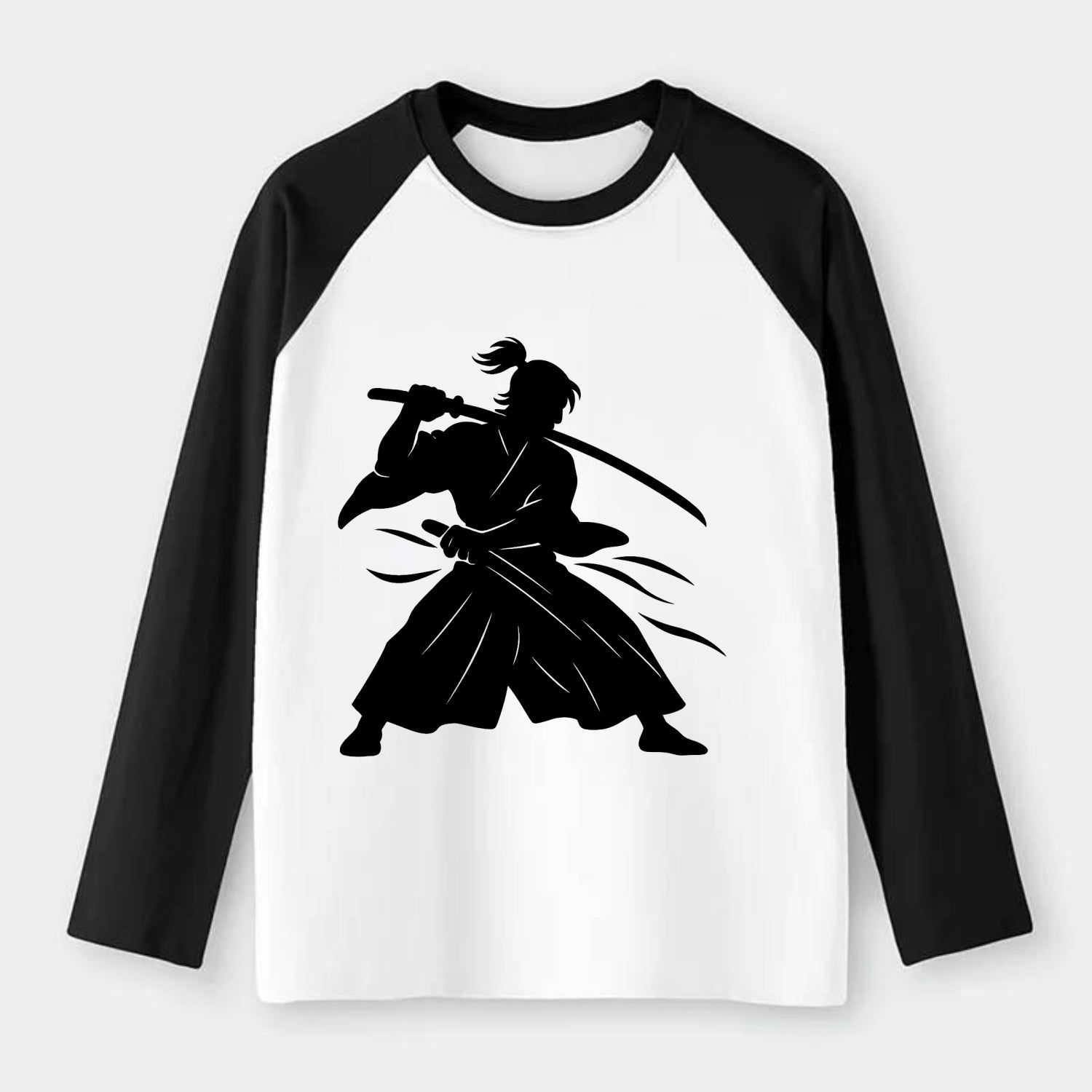 Japanese samurai sword draw - Raglan Long Sleeve T-Shirt - Black