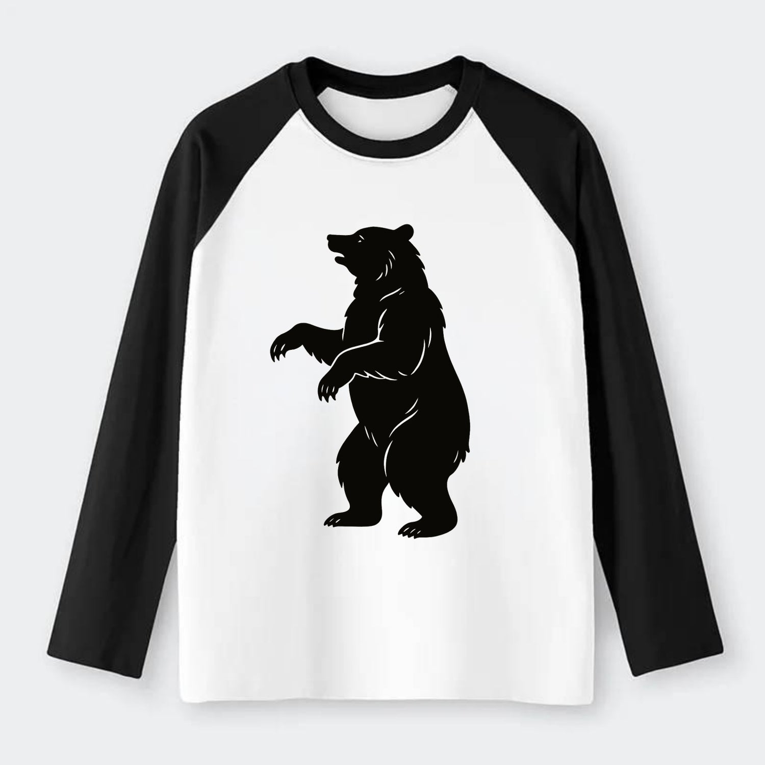 Bear standing on hind legs - Raglan Long Sleeve T-Shirt - Black