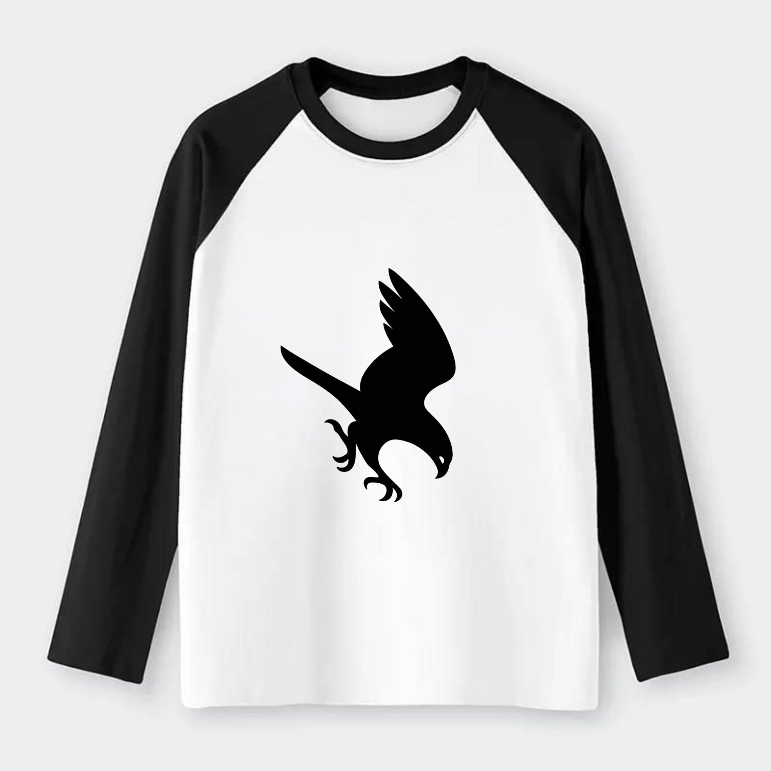 Hawk diving for prey - Raglan Long Sleeve T-Shirt - Black