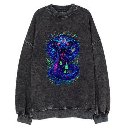 Mesmerizing cobra with hypnotic spiral patterns in the hood, scales that - Vintage Sweatshirt - Black