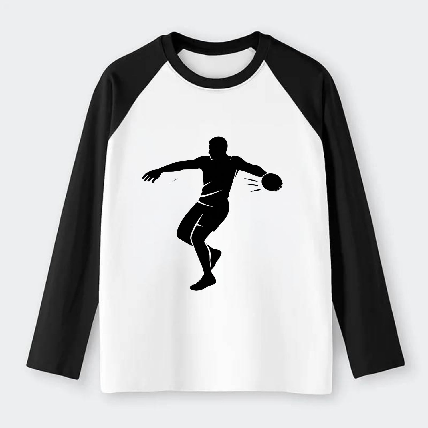 Discus thrower spinning release - Raglan Long Sleeve T-Shirt - Black