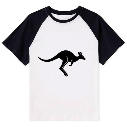 Kangaroo leaping across outback - Contrast Raglan T-shirt - Black