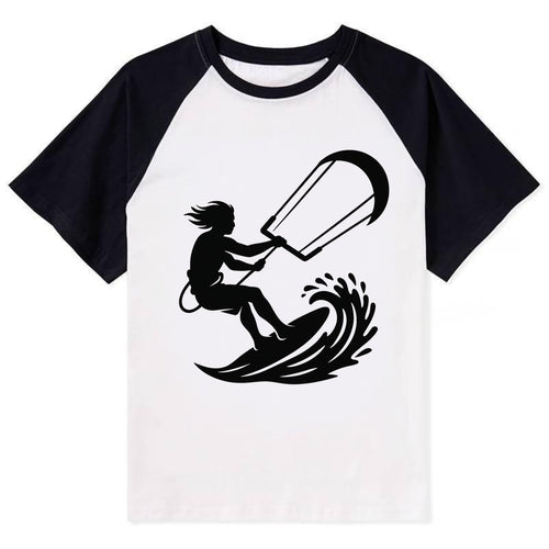 Kite surfer riding wave - Contrast Raglan T-shirt