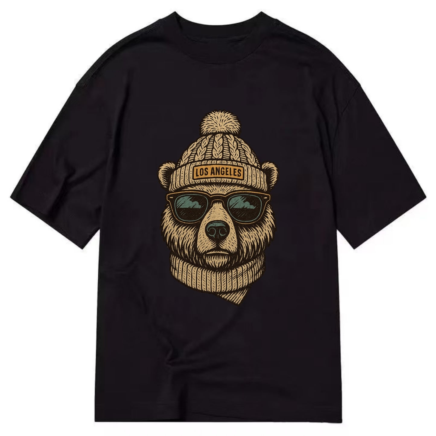 California Grizzly Bear wearing Los Angeles beanie with pom pom and wayfarer - Classic T-shirt - Black
