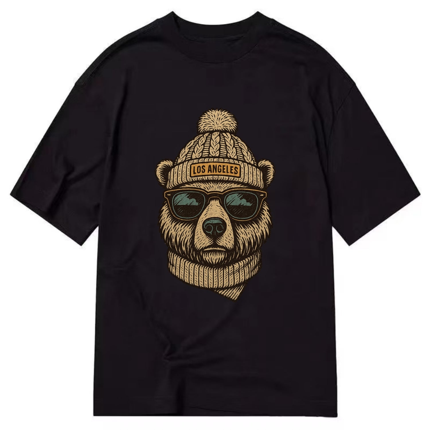 California Grizzly Bear wearing Los Angeles beanie with pom pom and wayfarer - Classic T-shirt - Black