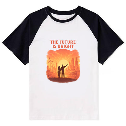 Sunrise over thriving sustainable city - "The Future is Bright" - - Contrast Raglan T-shirt - Black